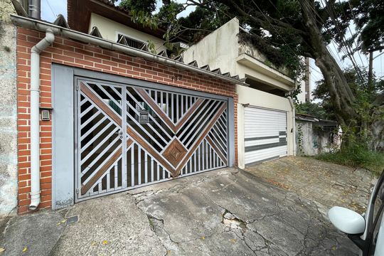 Fachada de casa à venda com 5 quartos, 125m² em Jardim Bonfiglioli, São Paulo