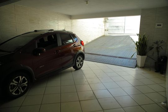Garagem  de casa à venda com 3 quartos, 300m² em Chácara Rialto, São Bernardo do Campo
