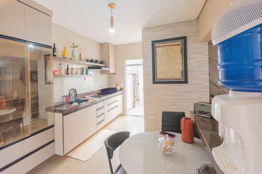 Casa 2- Cozinha de casa à venda com 2 quartos, 248m² em Jardim Aurelia, Campinas