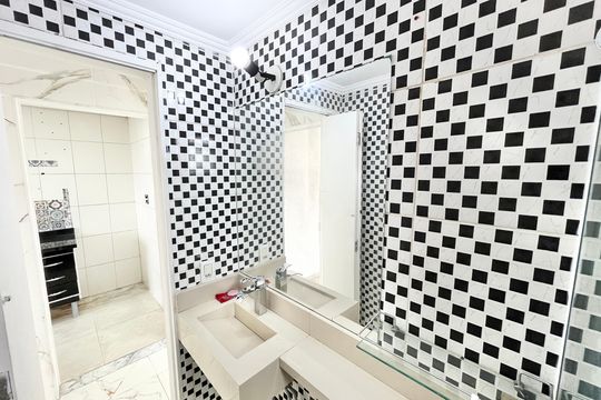 Banheiro de apartamento à venda com 1 quarto, 54m² em Lauzane Paulista, São Paulo