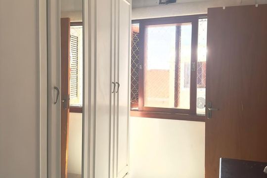 Quarto de casa de condomínio à venda com 3 quartos, 122m² em Medianeira, Porto Alegre