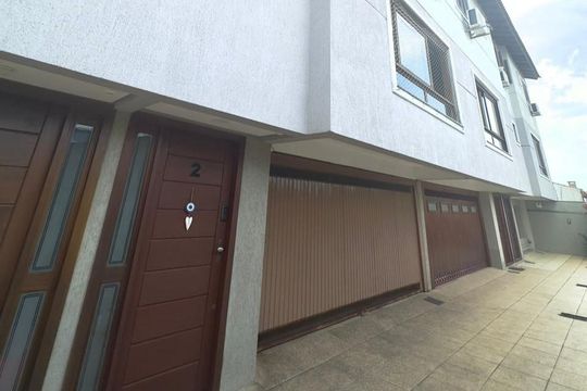 Área externa de casa de condomínio à venda com 3 quartos, 122m² em Medianeira, Porto Alegre
