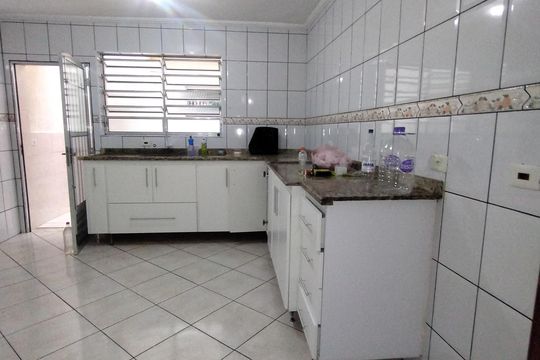 Cozinha de casa à venda com 4 quartos, 200m² em Bortolândia, São Paulo