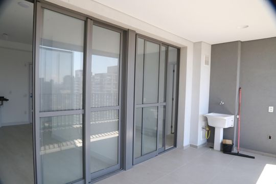 Varanda de apartamento para alugar com 2 quartos, 68m² em Santo Amaro, São Paulo