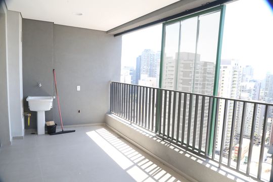 Varanda de apartamento para alugar com 2 quartos, 68m² em Santo Amaro, São Paulo