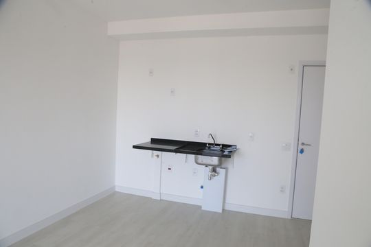 Cozinha de apartamento para alugar com 2 quartos, 68m² em Santo Amaro, São Paulo