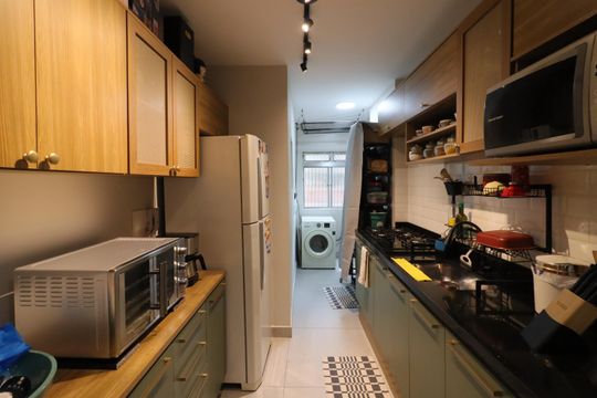 Cozinha e Área de Serviço de apartamento à venda com 2 quartos, 65m² em Jaguaribe, Osasco