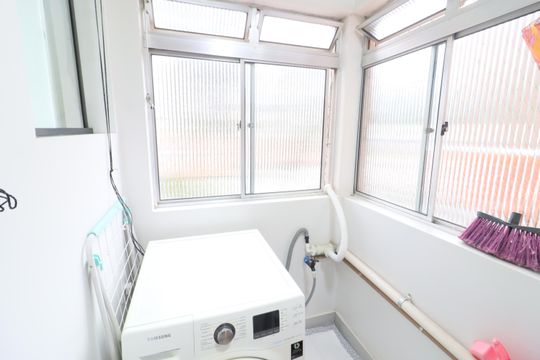 Cozinha e Área de Serviço de apartamento à venda com 2 quartos, 65m² em Jaguaribe, Osasco