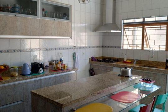 Cozinha de casa para alugar com 2 quartos, 500m² em Parque Tres Meninos, Sorocaba