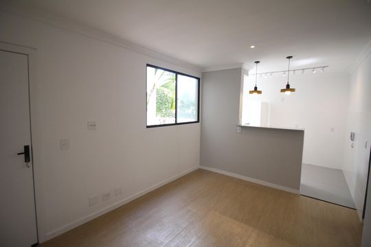 Sala de apartamento à venda com 2 quartos, 53m² em Santa Maria, Contagem