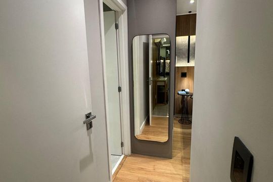 Corredor de apartamento à venda com 1 quarto, 56m² em Vila Yara, Osasco