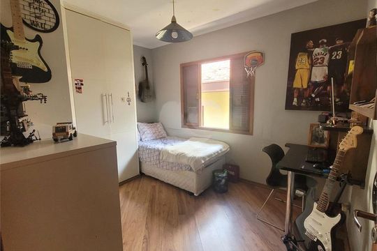 Casa à venda com 3 quartos, 171m² em Vila Mascote, São Paulo