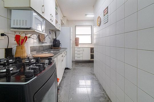 Cozinha de apartamento à venda com 5 quartos, 256m² em Recreio dos Bandeirantes, Rio de Janeiro