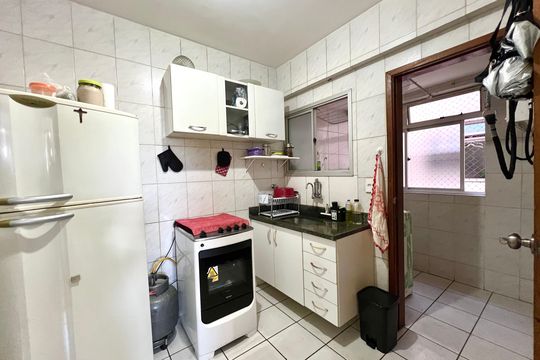 Apartamento à venda com 2 quartos, 60m² em Planalto, Belo Horizonte