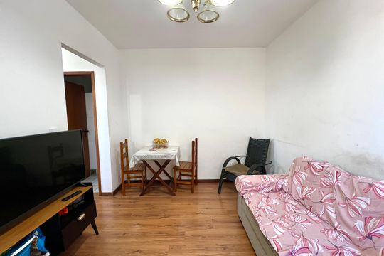 Apartamento à venda com 2 quartos, 60m² em Planalto, Belo Horizonte
