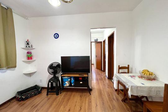 Apartamento à venda com 2 quartos, 60m² em Planalto, Belo Horizonte