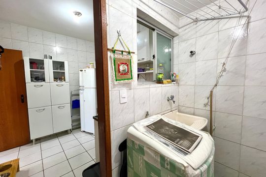 Apartamento à venda com 2 quartos, 60m² em Planalto, Belo Horizonte