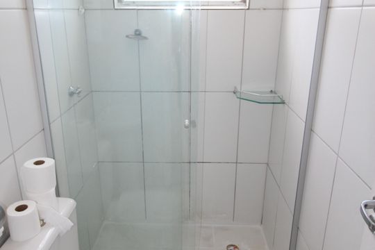 Banheiro de apartamento para alugar com 2 quartos, 47m² em Monte Castelo, São José dos Campos