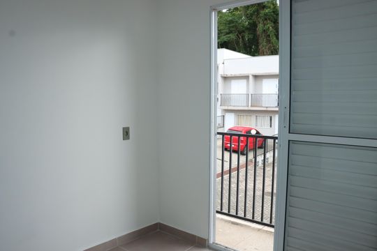 Casa de Condomínio para alugar com 2 quartos, 50m² em Bairro Jardim Nossa Senhora das Graças, Cotia