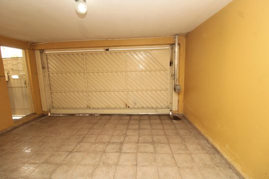 Garagem de casa à venda com 4 quartos, 235m² em Cambuci, São Paulo