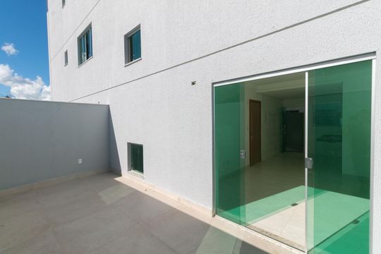 Apartamento à venda com 3 quartos, 110m² em Candelária, Belo Horizonte