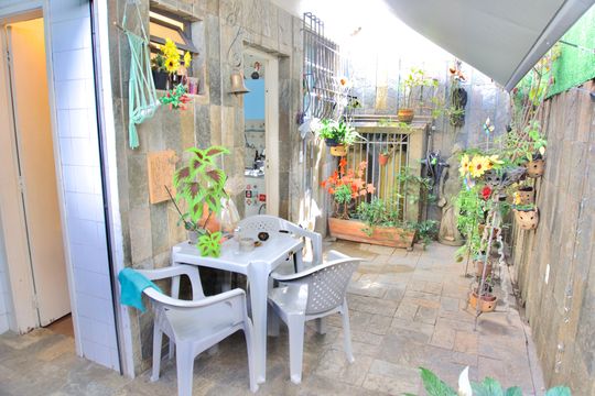 Área Privativa de casa à venda com 3 quartos, 136m² em Padre Eustáquio, Belo Horizonte
