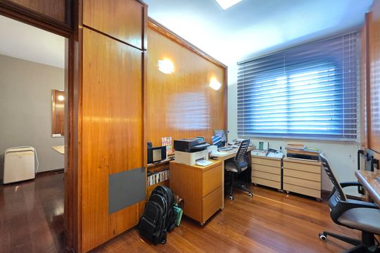 Escritório de apartamento à venda com 4 quartos, 204m² em Funcionários, Belo Horizonte