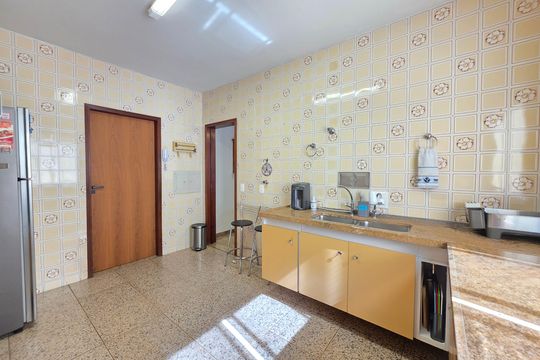 Cozinha de apartamento à venda com 4 quartos, 204m² em Funcionários, Belo Horizonte