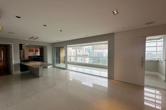 Sala de apartamento à venda com 3 quartos, 196m² em Empresarial 18 do Forte, Barueri