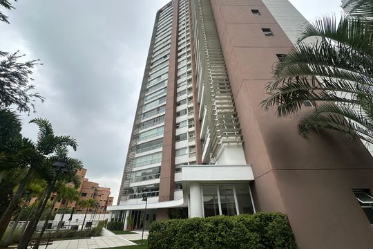 Fachada de apartamento à venda com 3 quartos, 196m² em Empresarial 18 do Forte, Barueri