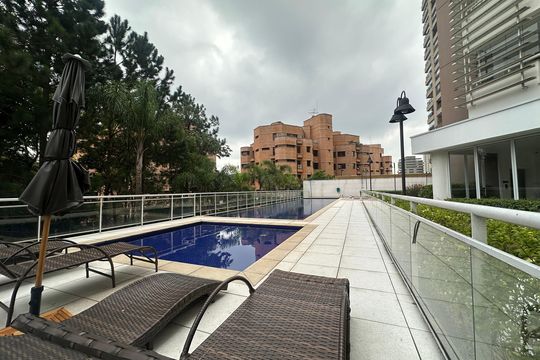 Área comum - Piscina de apartamento à venda com 3 quartos, 196m² em Empresarial 18 do Forte, Barueri