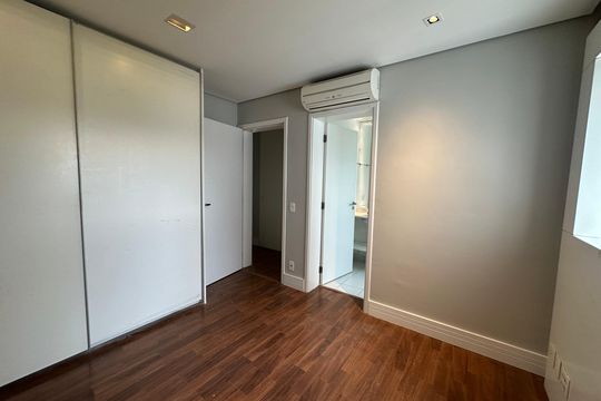 Suíte 2 de apartamento à venda com 3 quartos, 196m² em Empresarial 18 do Forte, Barueri
