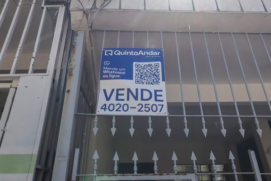 Fachada de casa à venda com 2 quartos, 147m² em Vila Jacuí, São Paulo