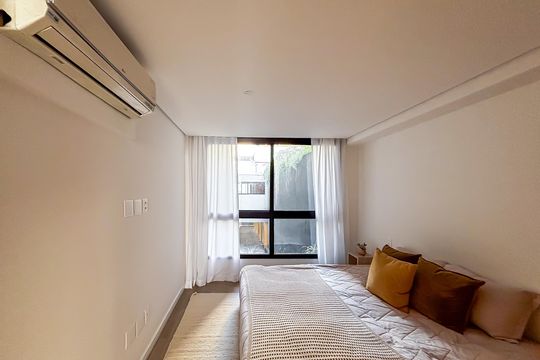 Suíte de apartamento para alugar com 2 quartos, 117m² em Pinheiros, São Paulo