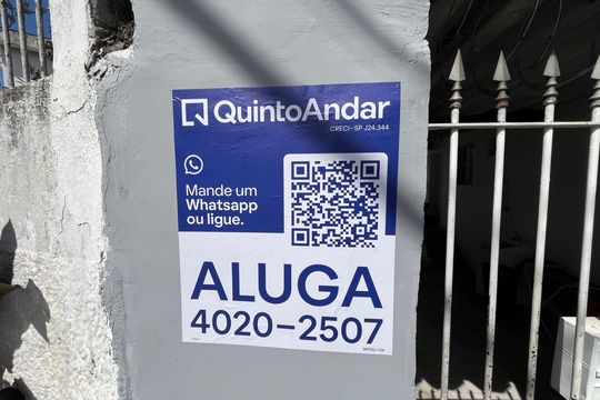 Fachada/Placa de casa para alugar com 1 quarto, 25m² em Vila Roque, São Paulo