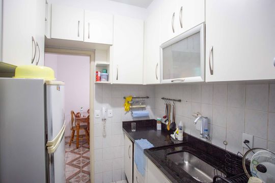 Cozinha de apartamento à venda com 2 quartos, 55m² em Parque Sete de Setembro, Diadema