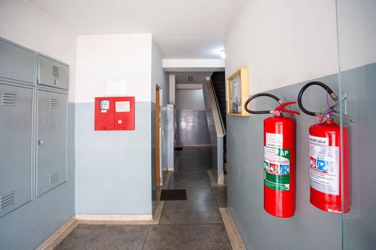 Hall de entrada de apartamento à venda com 2 quartos, 55m² em Parque Sete de Setembro, Diadema