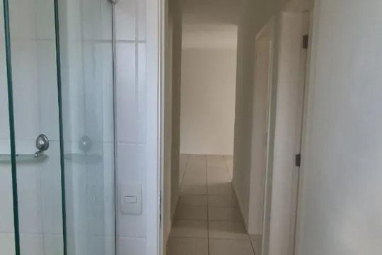 Banheiro de apartamento à venda com 2 quartos, 54m² em Caxambu, Jundiaí