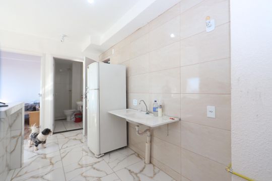 Cozinha de apartamento à venda com 2 quartos, 35m² em Fazenda da Juta, São Paulo