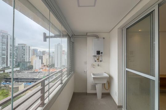 Sacada de apartamento para alugar com 2 quartos, 57m² em Santo Amaro, São Paulo