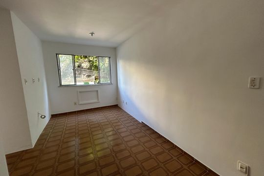 Sala de apartamento à venda com 2 quartos, 57m² em Tomás Coelho, Rio de Janeiro