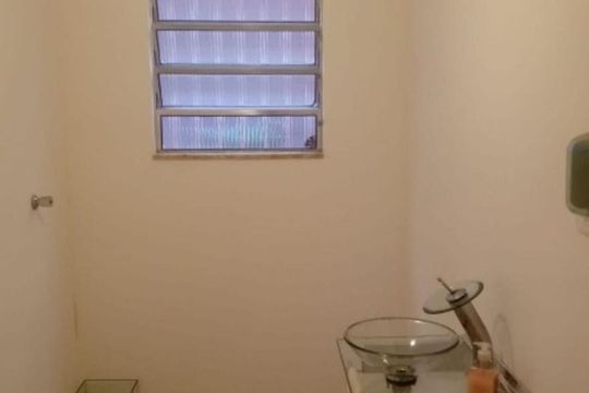 Banheiro de casa à venda com 3 quartos, 200m² em Jardim Leticia, São Paulo
