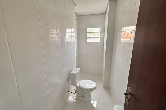 Banheiro de apartamento à venda com 2 quartos, 44m² em Parque Boturussu, São Paulo