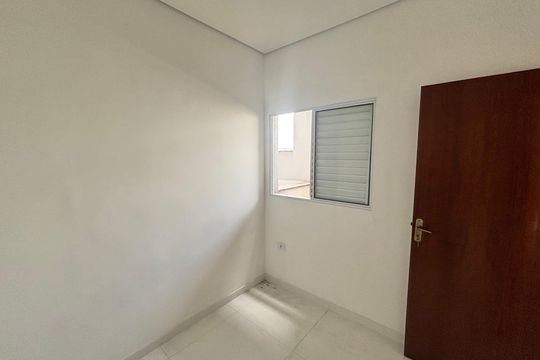 Quarto 1 de apartamento à venda com 2 quartos, 38m² em Parque Boturussu, São Paulo