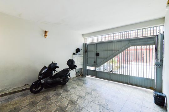 Garagem de casa para alugar com 3 quartos, 86m² em Portal dos Gramados, Guarulhos