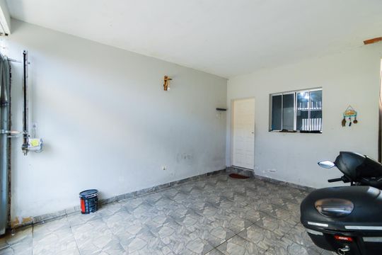 Garagem de casa para alugar com 3 quartos, 86m² em Portal dos Gramados, Guarulhos