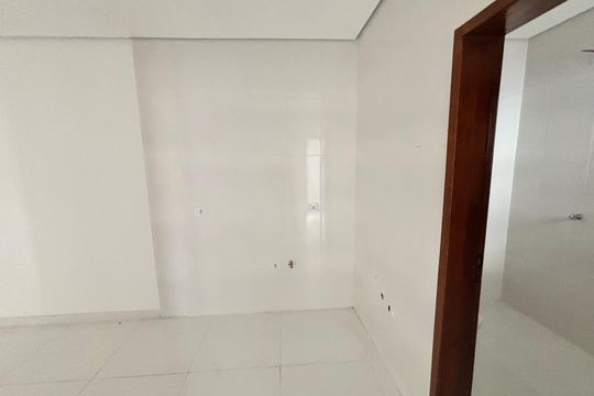 Cozinha de apartamento à venda com 2 quartos, 38m² em Parque Boturussu, São Paulo