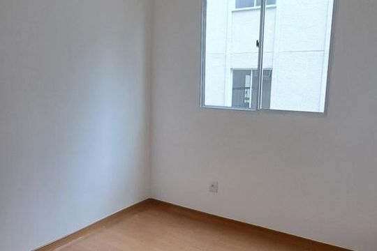 Quarto de apartamento à venda com 2 quartos, 42m² em Trevo, Belo Horizonte