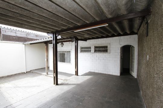 Garagem de casa à venda com 3 quartos, 127m² em Betânia, Belo Horizonte