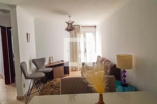 Apartamento para alugar com 2 quartos, 53m² em Padroeira, Osasco